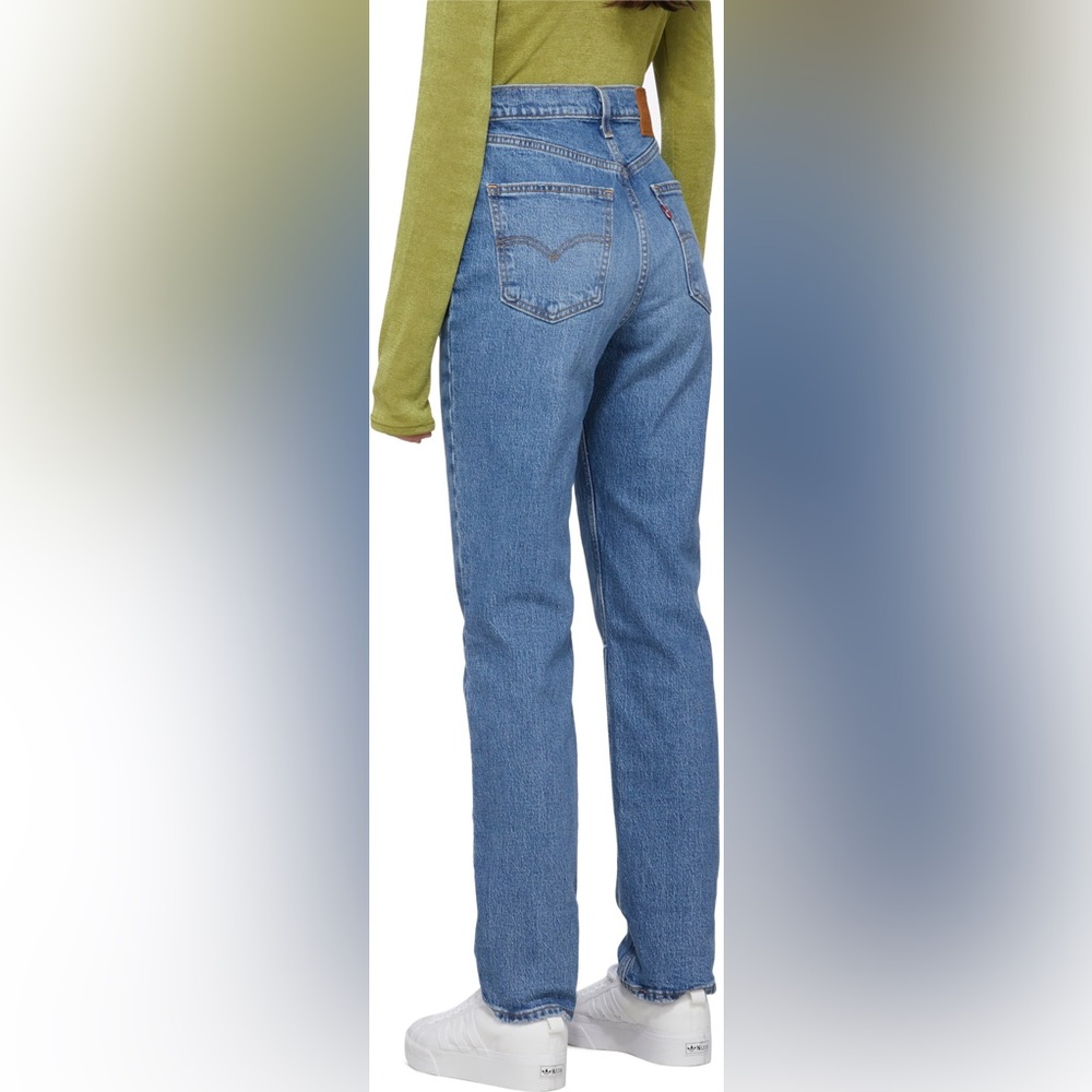 Levi's High Rise Blue Jeans - Picture 2 of 11